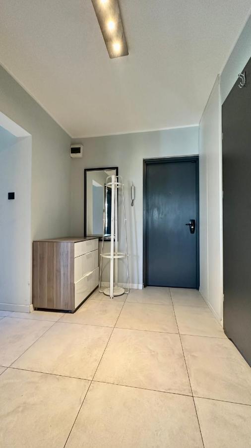 Uroczy Apartament - โซพอต ภายนอก รูปภาพ
