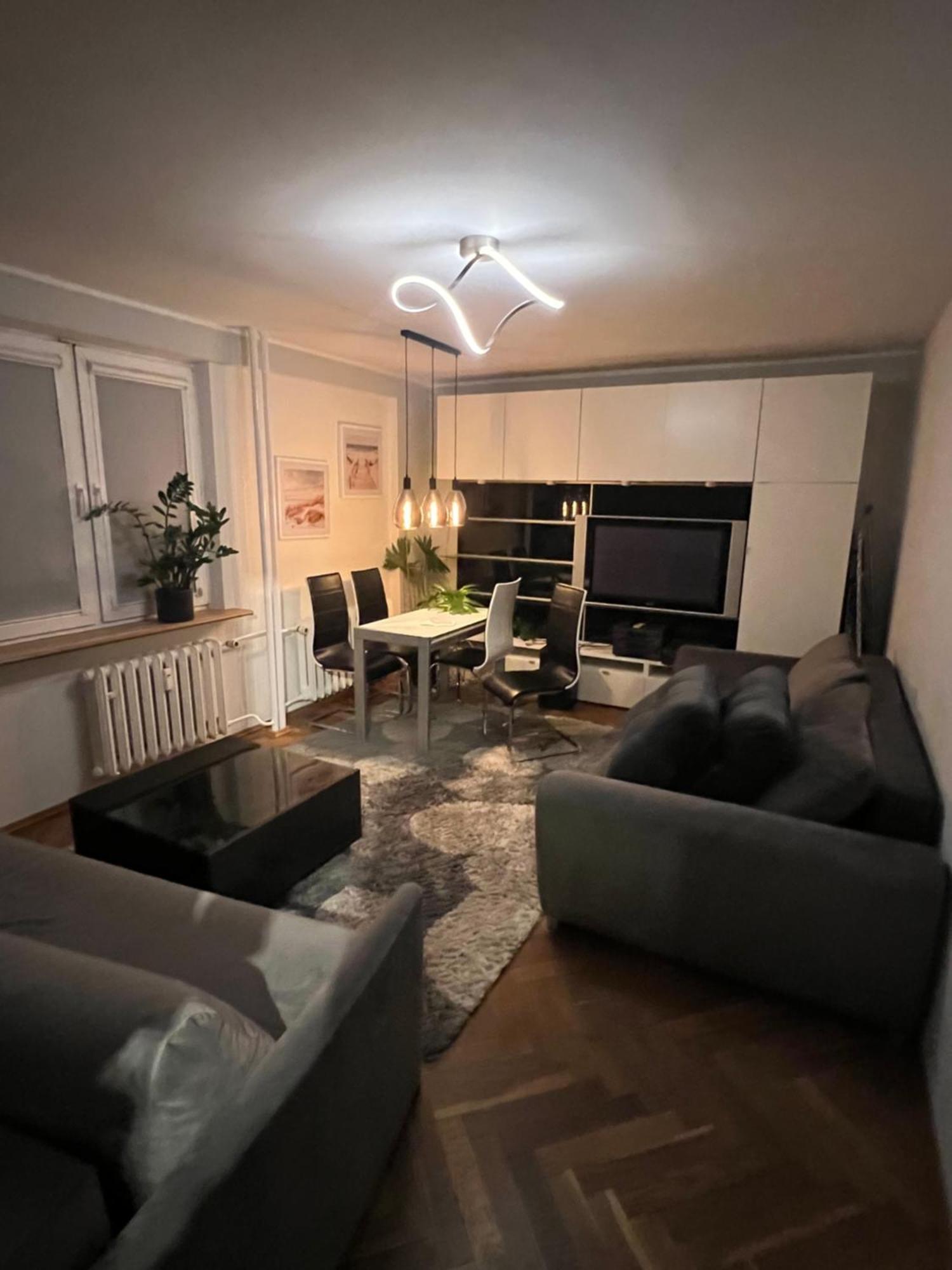 Uroczy Apartament - โซพอต ภายนอก รูปภาพ